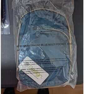 @Design Unisex RFID Smartphone Compatible 3 Zip Pocket Crossbody Purse Bag